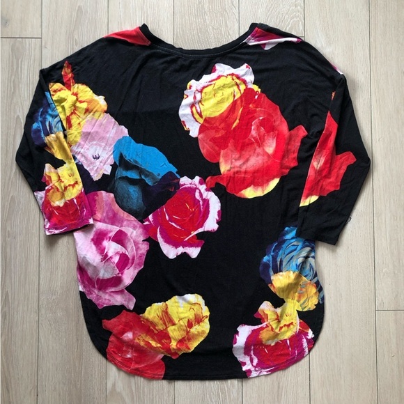 Aritzia Babaton Floral Print Top in Black Size XS - Picture 8 of 11
